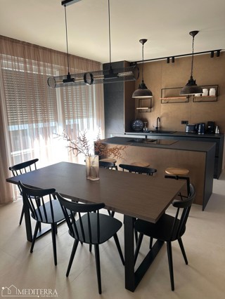 Apartma S5 v 1. nadstropju moderne novogradnje, Novigrad Istra