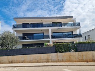 Dvosobno stanovanje na odlični lokaciji, Novigrad, Istra