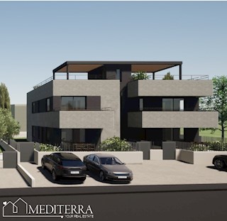Pritlični apartma 108m2 na odlični lokaciji, Poreč, Istra
