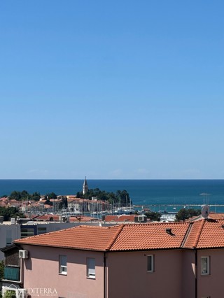 Dvosobno stanovanje s čudovitim pogledom na morje, Novigrad, Istra