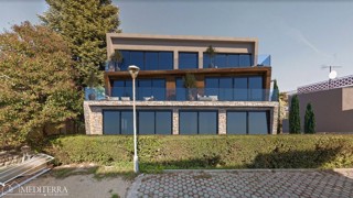 Apartma v prvem nadstropju z dvema spalnicama na odlični lokaciji, Punta, Umag