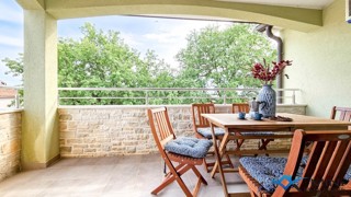 Stanovanje v okolici Novigrada