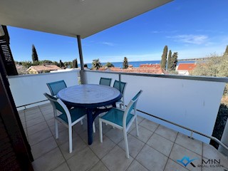 Hiša z 2 apartmajema v bližini morja - Novigrad