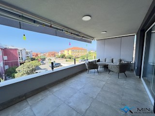 Atraktivno stanovanje s pogledom na morje - Novigrad