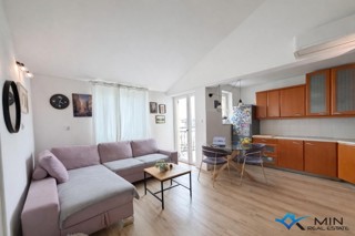 Lepo opremljeno stanovanje v Novigradu