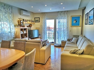 Malinska, lepo urejen apartma v 2. nadstropju s pogledom na morje, PRODAJA!