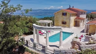 Uvala Soline, mediteranska vila z odprtim pogledom na morje, PRODAJA!