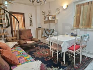 Njivice, furnished duplex apartment with terrace and garden!