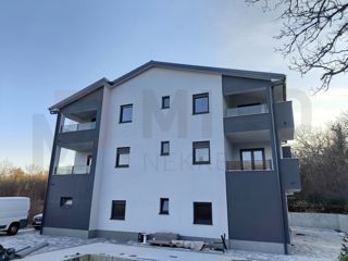 Uvala Soline, novo pritlično stanovanje z vrtom, PRODAJA!