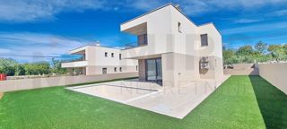 Krk, širše območje, ekskluzivna vila z bazenom in pogledom na morje, PRODAJA!