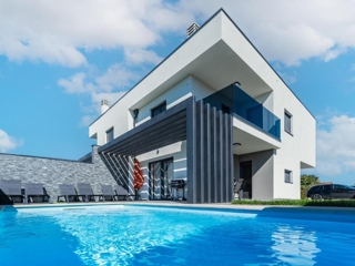 Petrovija, Umag, 125m2