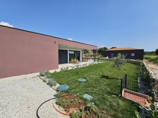 Tinjan, 102m2