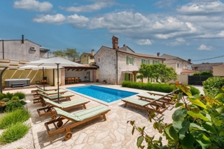 Krnica, Marčana, 150m2