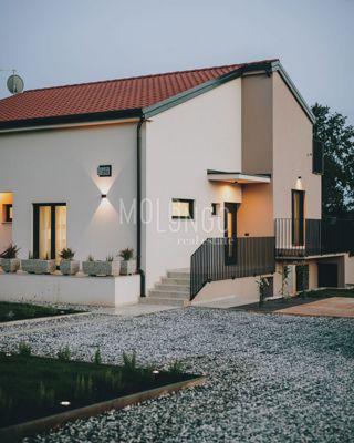 Hiša Tinjan, 200m2