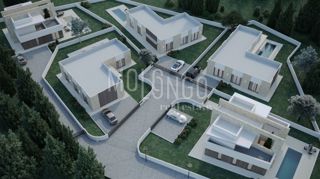 ISTRA, TINJAN Gradbeni zemljišče z izdanim gradbenim dovoljenjem za 5 vil s bazenom.