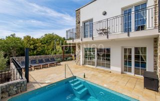 KRK, radost obalnega življenja