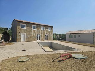 Hiša Momjan, Buje, 200m2