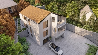 RIJEKA - Hiša za adaptacijo s projektom in lokacijskim dovoljenjem