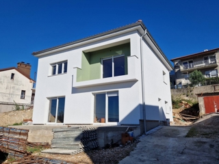 RIJEKA, VOJAK - Hiša z dvema stanovanjema v nedokončani fazi
