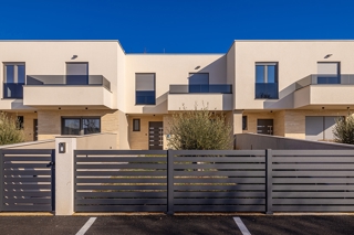 Kukuljanovo - Vrstna hiša z vrtom