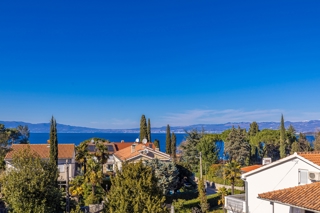 OTOK KRK, MALINSKA - Luksuzni penthouse s panoramskim pogledom na morje