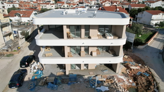 Vodice - Luksuzno stanovanje S5 na prvem nadstropju, VRHUNSKA LOKACIJA