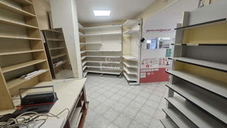 ZNIŽANO - Poslovni prostor v centru Vodic