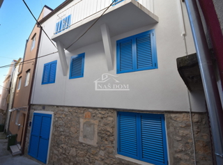Vodice - CENTAR hiša, 250 m od Modre plaže
