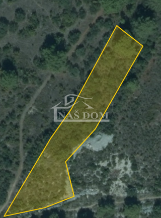 Vodice - Gradbeno zemljišče 1690 m2