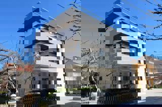 Vodice - Penthouse s krovno teraso