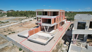 Vodice - Luksuzno dvonadstropno stanovanje S1 s bazenom in vrtom