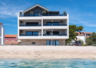 Vodice, Srima - **FIRST LINE TO THE SEA** apartment with garden