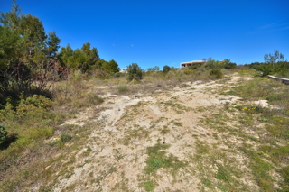 Vodice - gradbeno zemljišče 1457 m2, 800 m od plaže