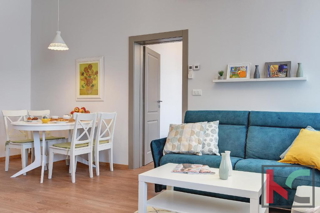 Istra, Pula, Riva, adaptirano stanovanje 129,37m2 s tremi stanovanjskimi enotami