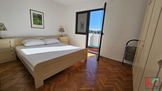 Istra, Rovinj, dvosobno stanovanje v širšem centru s pogledom na staro mestno jedro in sv. Eufemijo #prodaja