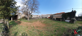 Istra - Barban, 4 stare hiše na prostornem vrtu