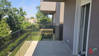 Poreč, štirisobno stanovanje 162,62 m3 v novogradnji, s prostorno strešno teraso in pogledom na morje #prodaja