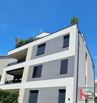 Rovinj, luksuzno stanovanje 100 m od morja z lastnim vrtom in vrtom, bivalna površina 127,50 m2 #prodaja
