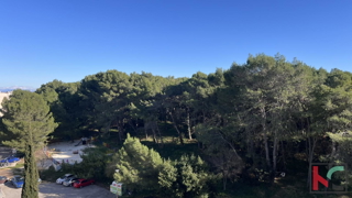 Pula, udobno družinsko stanovanje 87,71 m2 na Verudi s panoramskim razgledom #prodaja