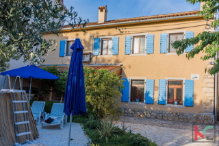 Istra, Šišan, hiša 144m2 rustikalno urejena