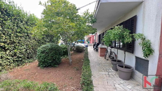 Pula, samostojna hiša 514 m2 z vrtom, delno adaptirana, top lokacija #prodaja