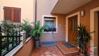Pula, Nova Veruda, hiša s tremi apartmaji in vrtom 332 m2 #prodaja
