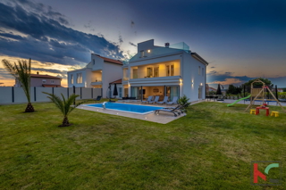 Istra, Poreč, luksuzna vila z bazenom, #prodaja