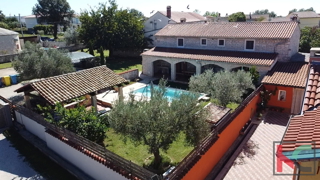 ISTRA, SVETVINČENAT, KAMENA HIŠA Z OGREVANIM BAZENOM NA 1200 M2 PARCELI, #PRODAJA