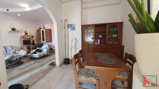Pula, stanovanje 89,82 m2 z dvema ločenima vhodoma v centru mesta