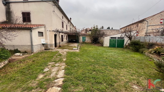 Istra, Svetvinčenat, Hiša, 136 m2 s potencialom na lepi parceli #prodaja