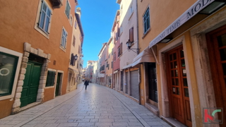 Istra, Rovinj, apartma v centru 45m2, # prodamo