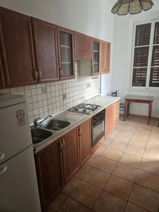 Pećine - vrhunski stan z razgledom na morje