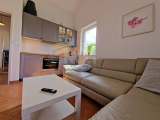 Pag - lepa 2 apartmaja s pogledom na morje