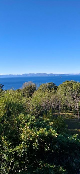 Kostrena - prodaja hiše na atraktivni lokaciji
